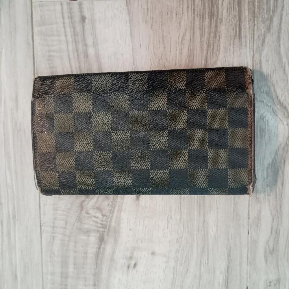 Louis Vuitton Damier Ebene Sarah Wallet